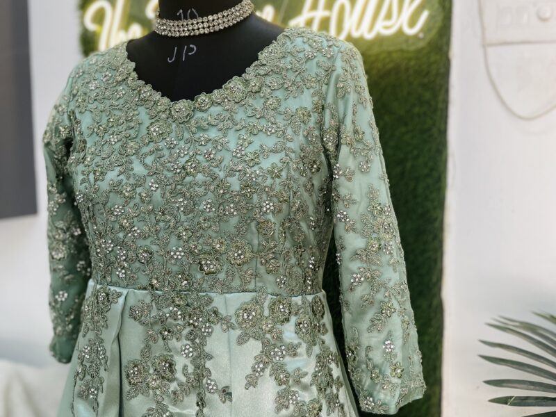 Dees design house (customised boutique)